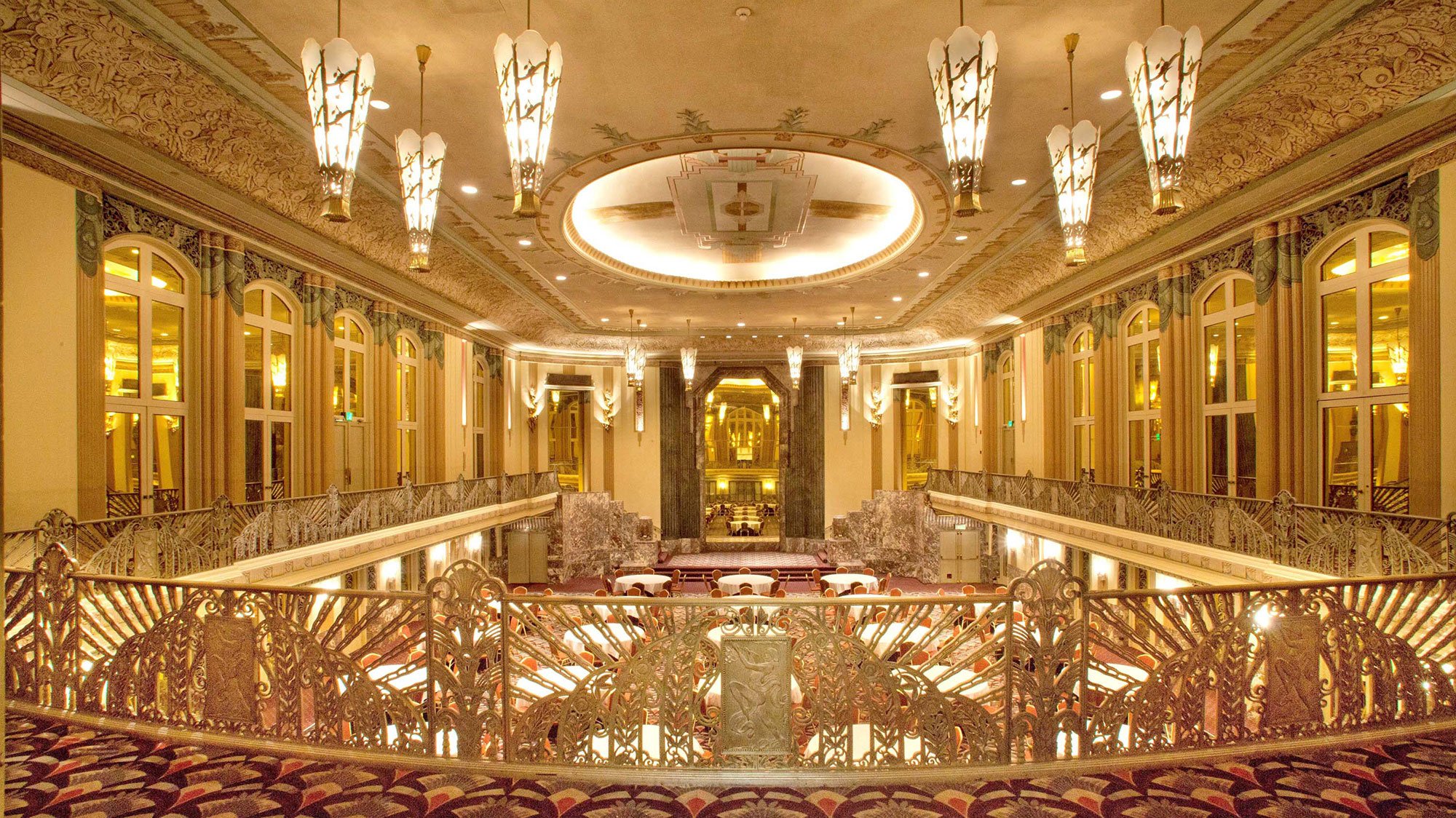Image of Hall of Mirrors at the Hilton Cincinnati Netherland Plaza in Ohio.